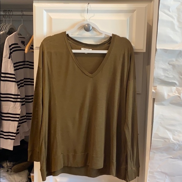 Madewell 💯 % Viscose - Picture 2 of 11